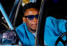 Top Zambian rapper Nez Long tags his rib Xaven and singer Yo Maps on his new offering AYE which has taken his fans by storm.