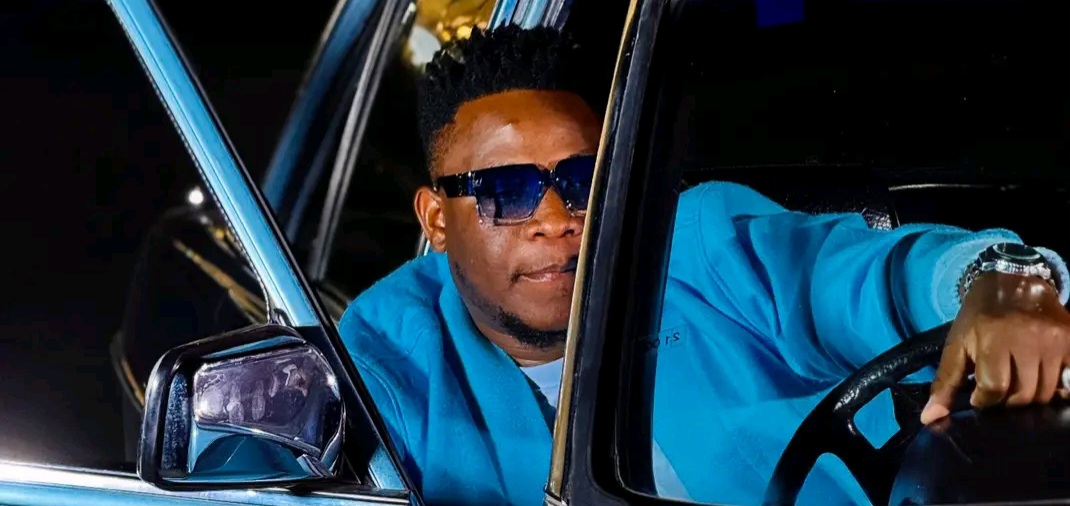 Top Zambian rapper Nez Long tags his rib Xaven and singer Yo Maps on his new offering AYE which has taken his fans by storm.
